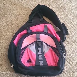 Adidas sling pack